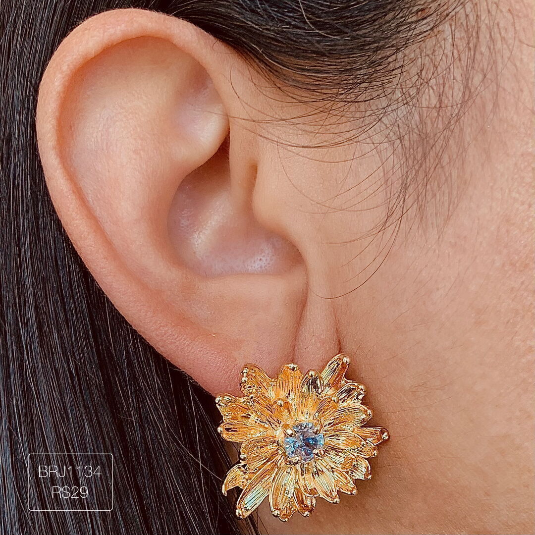 Brinco Margarida M c/ 1 Zircônia Liso Dourado